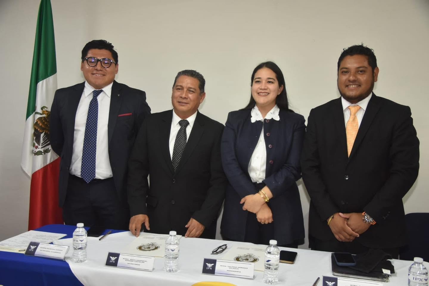 Integrantes de la comunidad académica del IPX