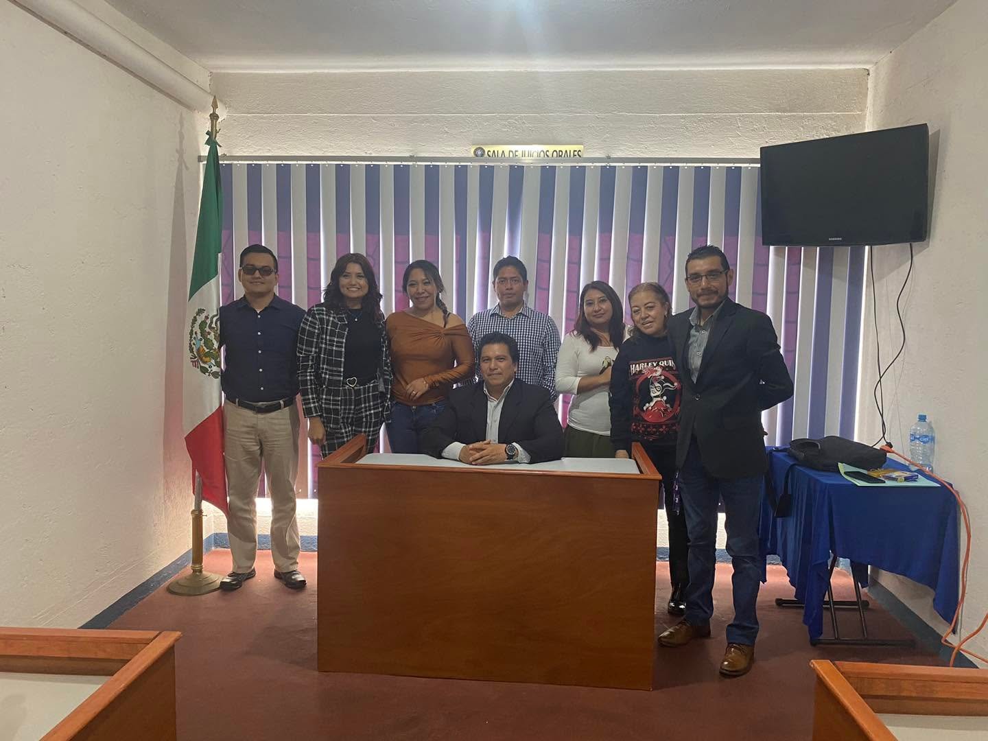 Estudiantes en un espacio de práctica académica del IPX